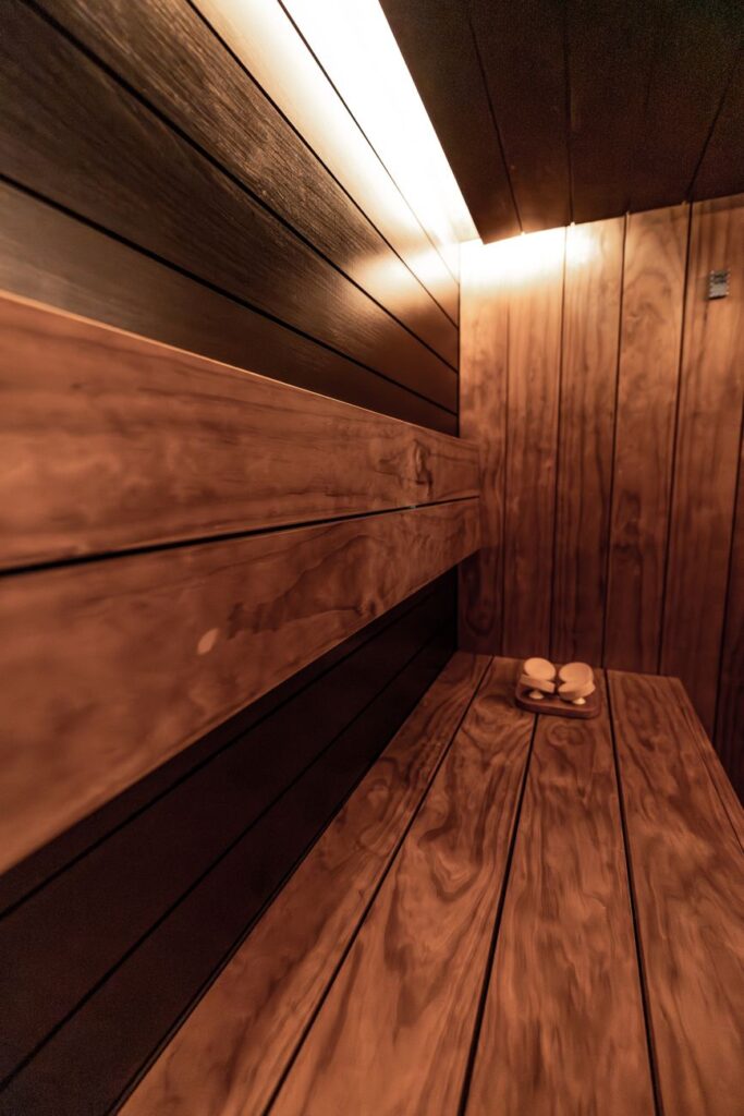 Sauna : Bienfaits Cardiovasculaires et Protocole Idéal